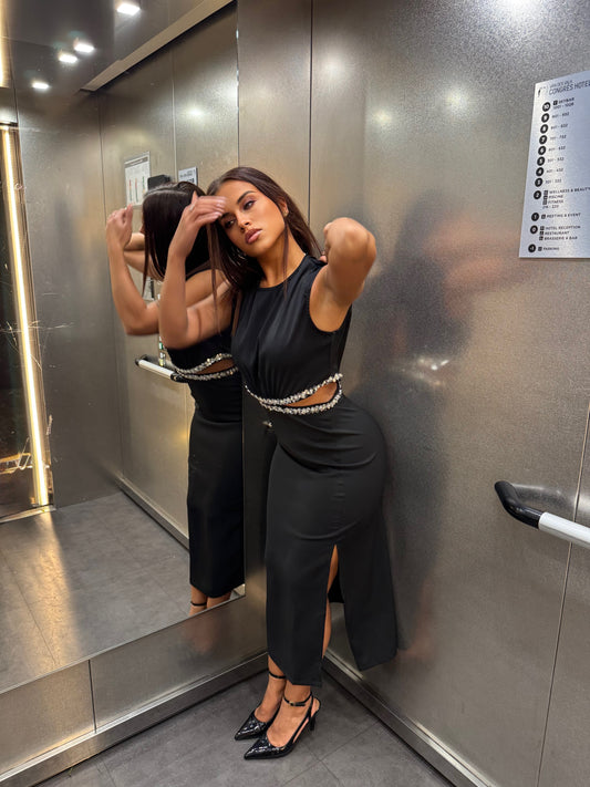 Robe Aima