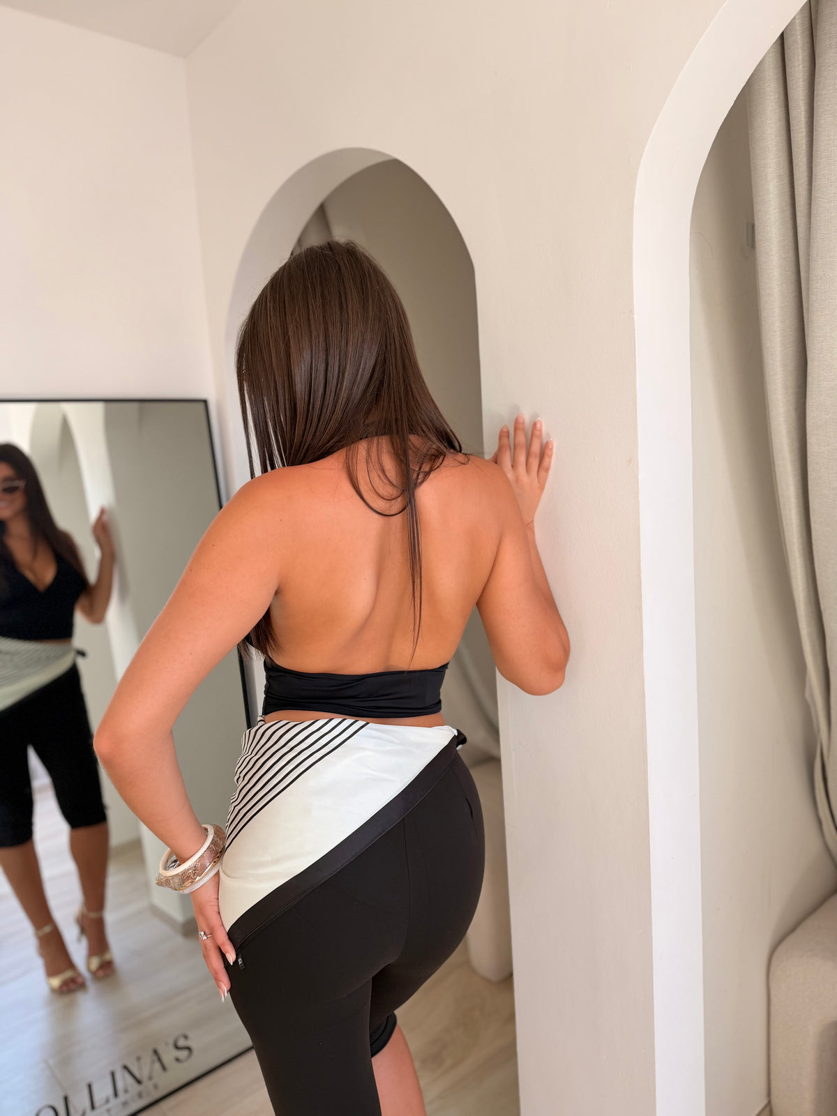 Top dos nu Céline
