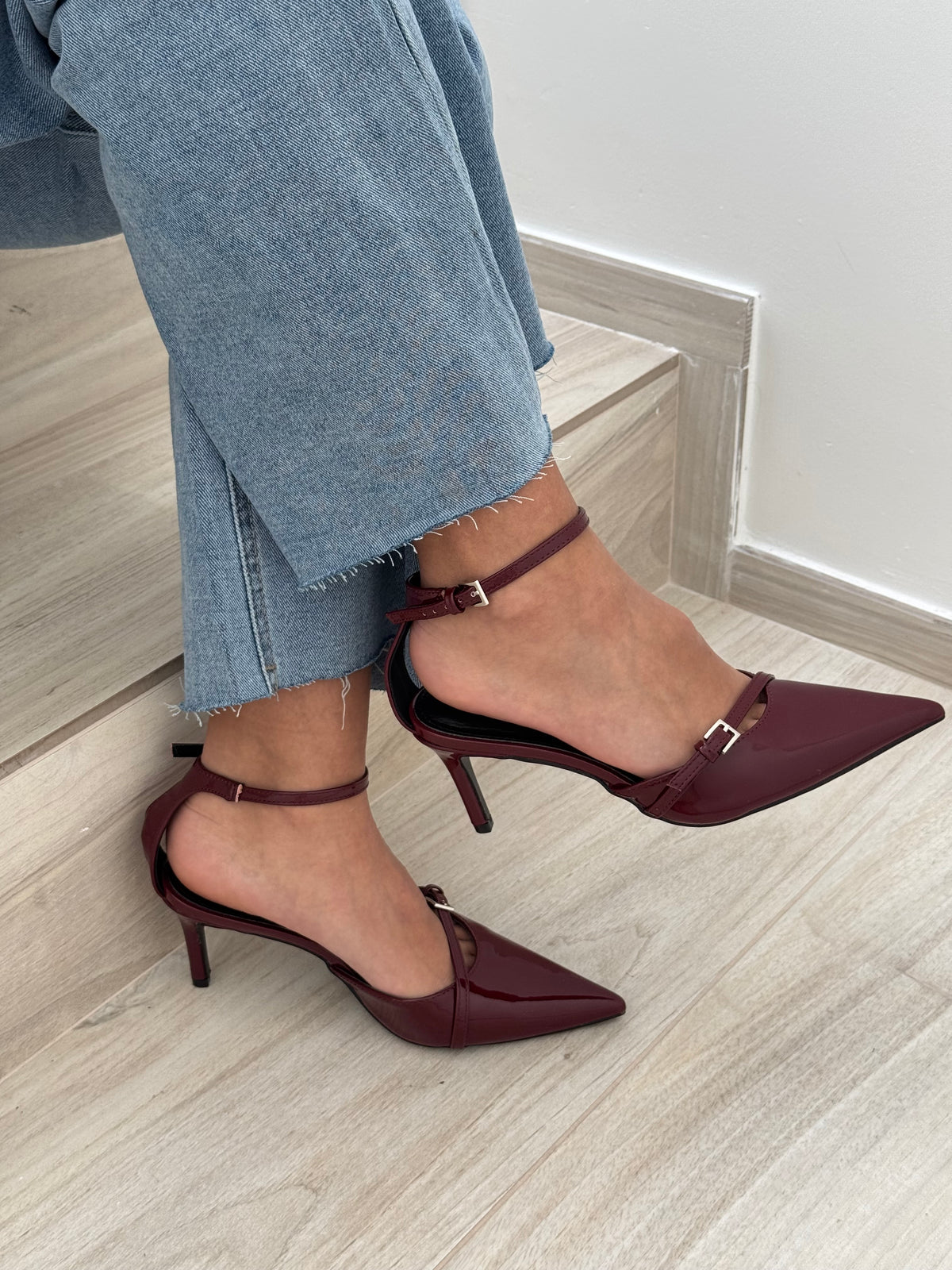 Talons red wine