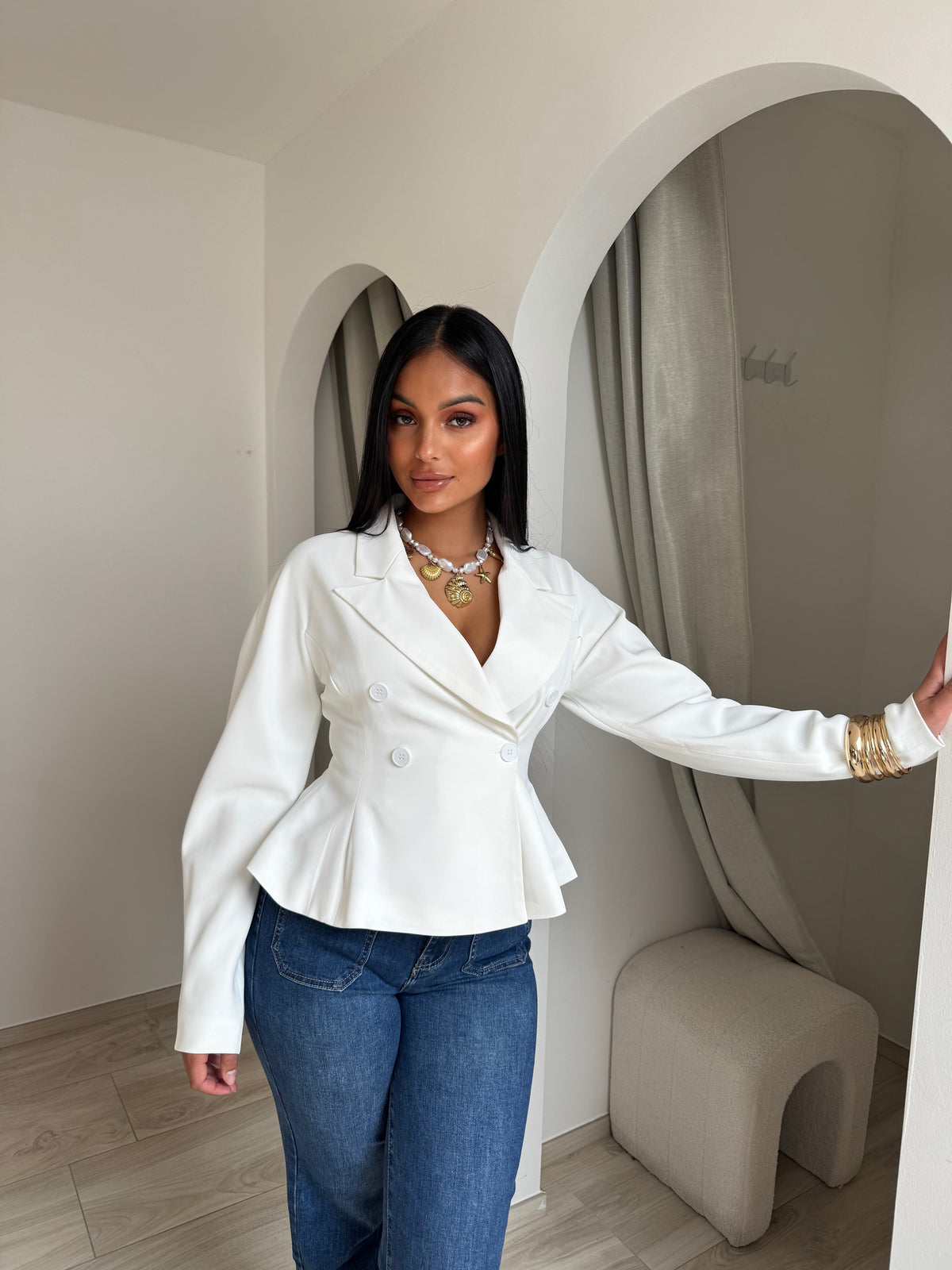 Blazer Aghata