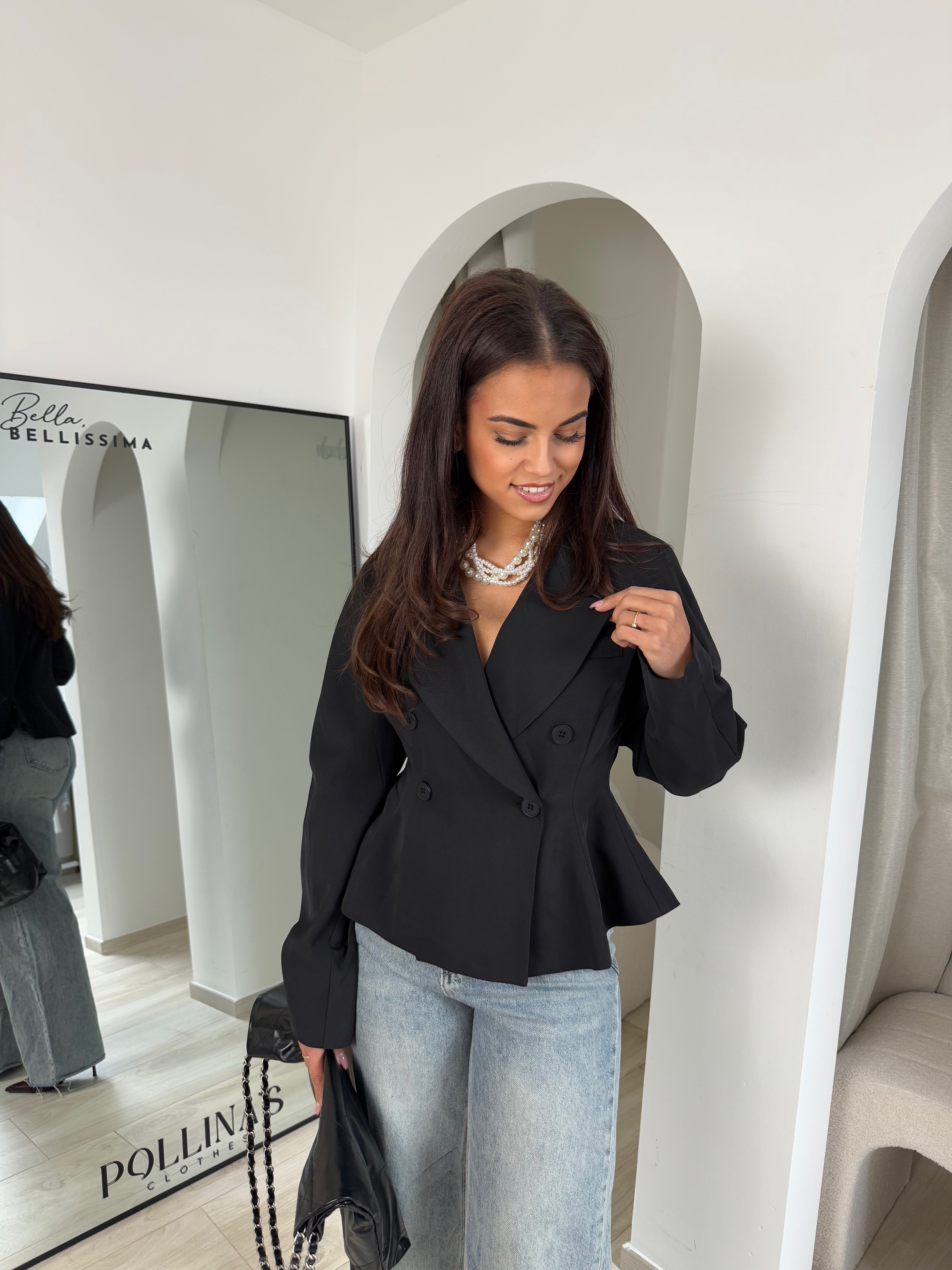 Blazer Aghata