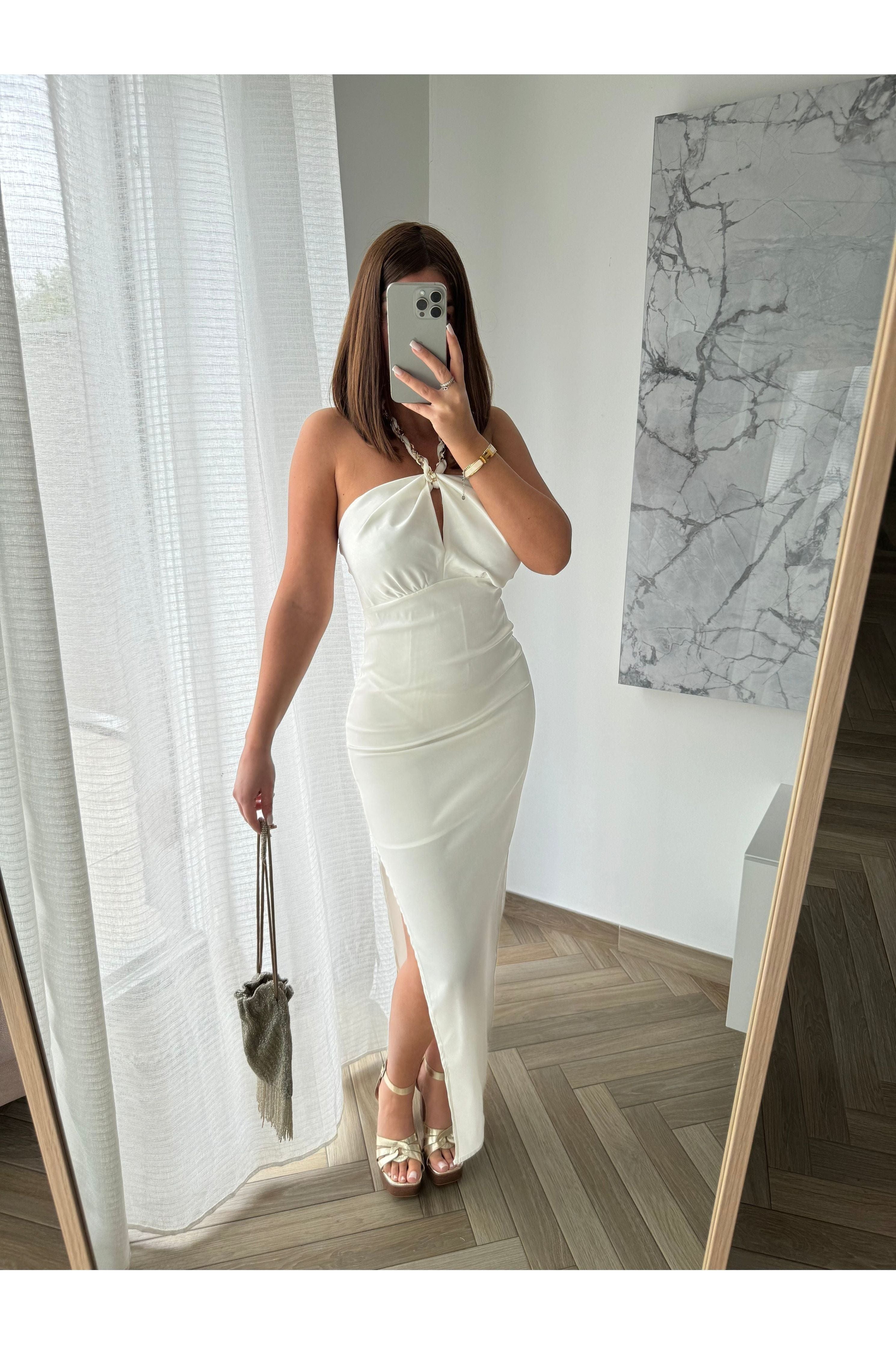 Robe Oberoi