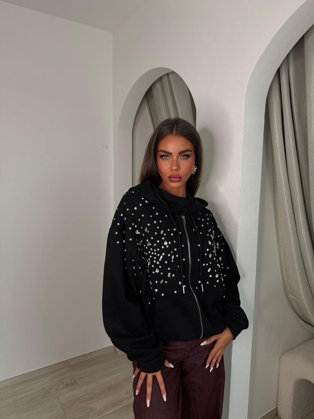 Gilet capuche à strass Maelle