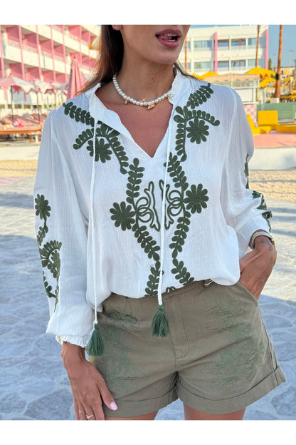 Short brodé