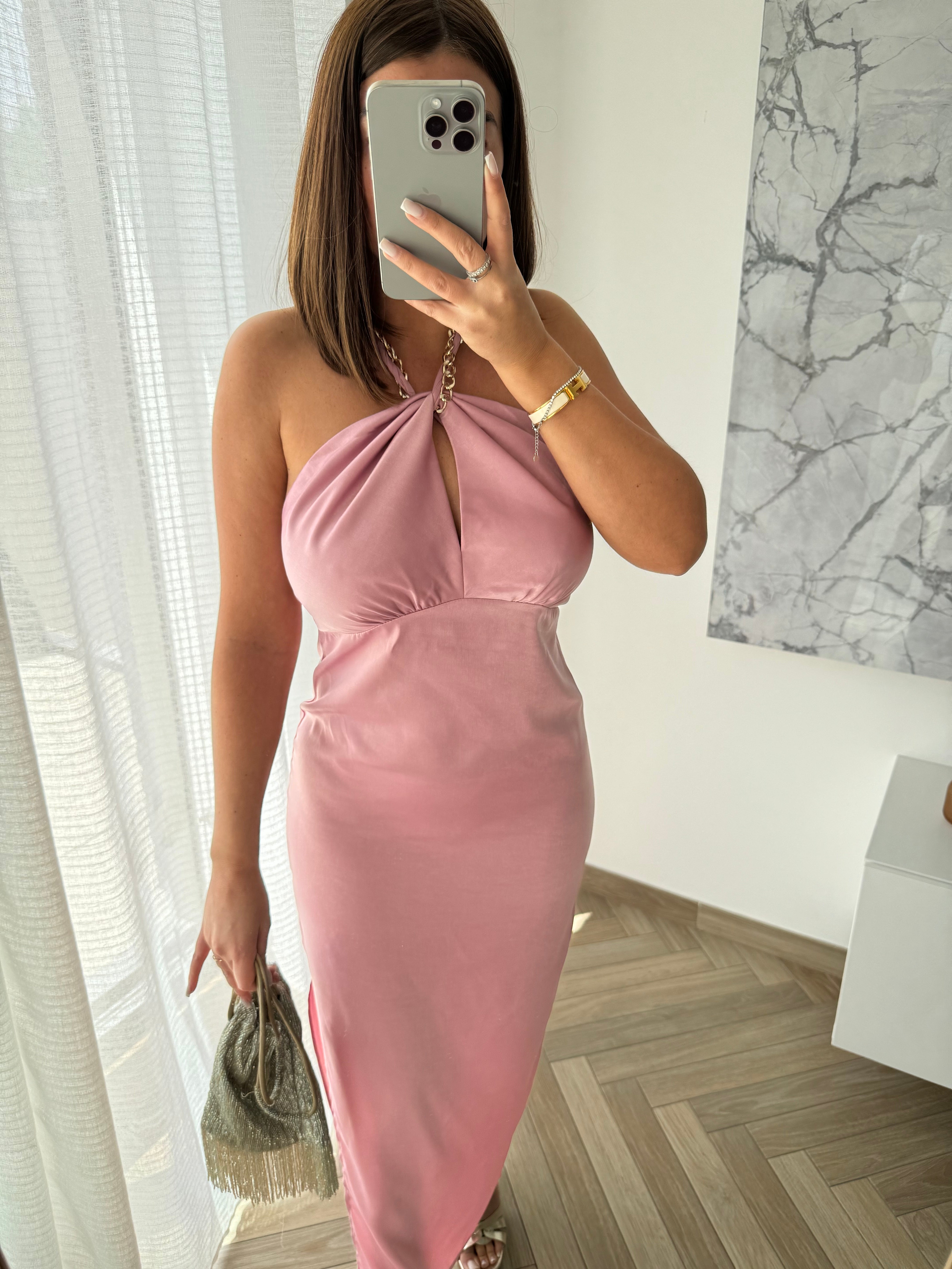 Robe Oberoi