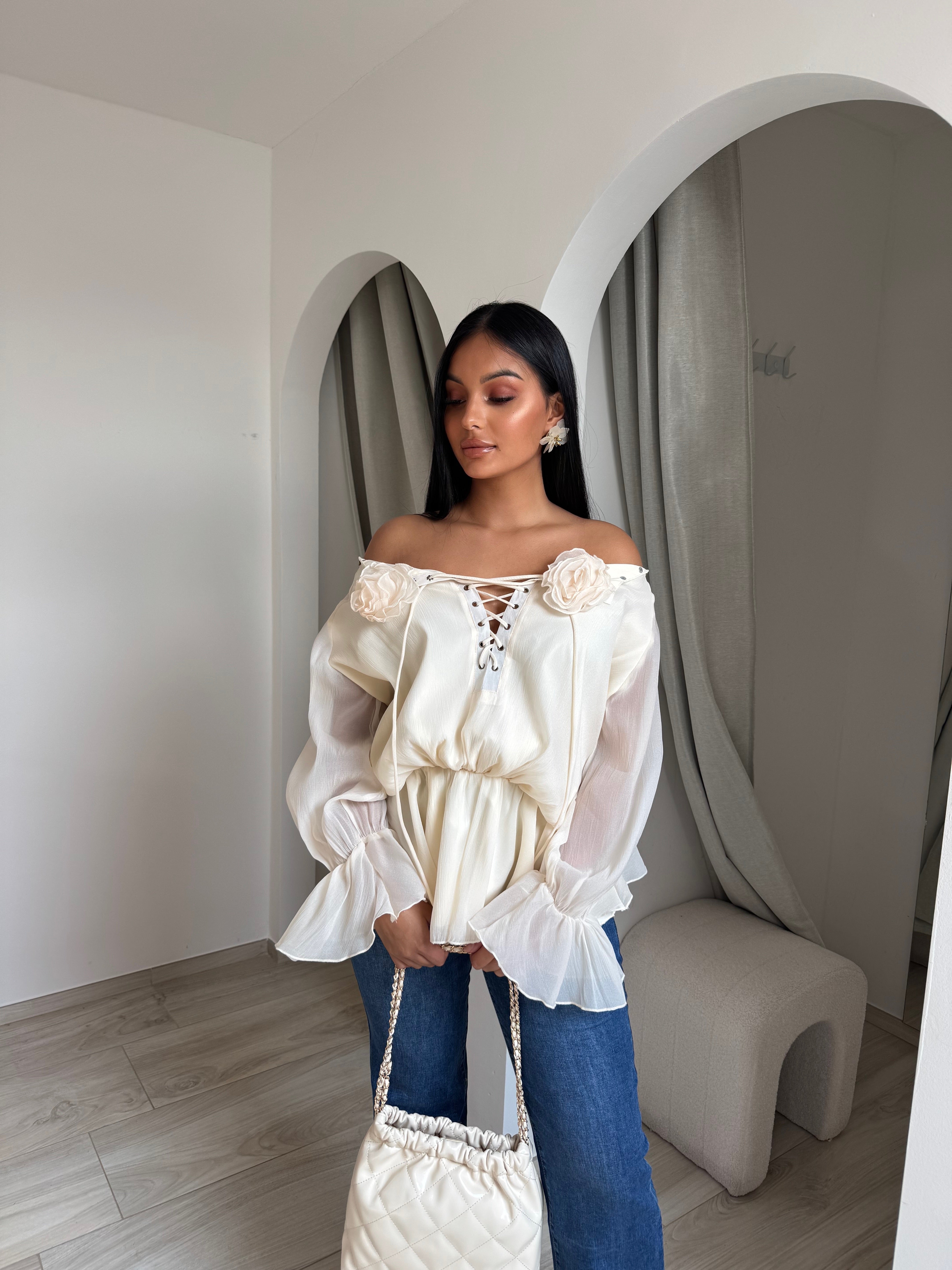 Blouse shirine