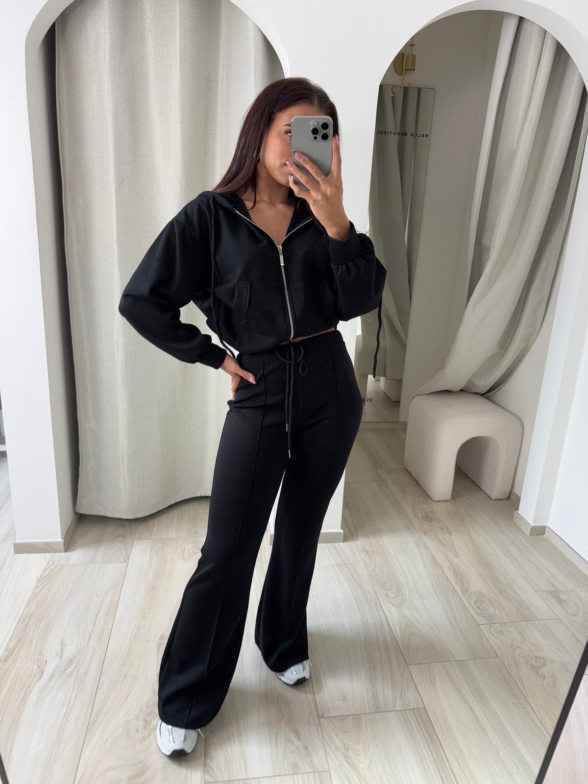 Ensemble dyla noir