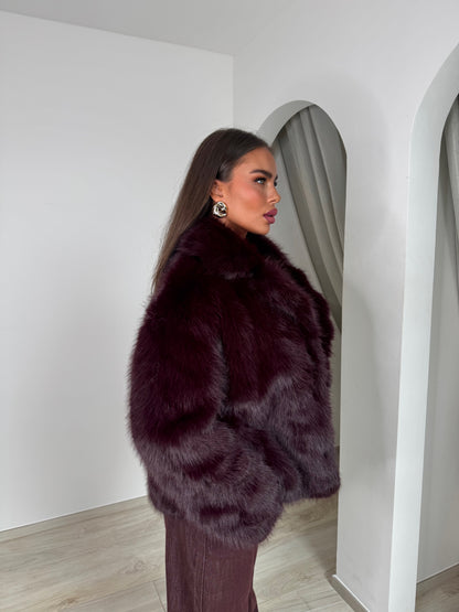 Manteau fourrure vegan bordeau
