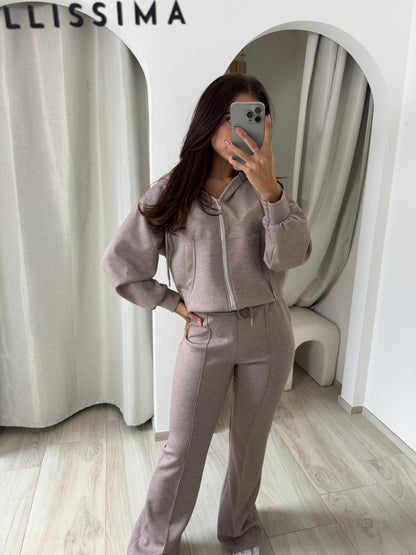 Ensemble dyla taupe