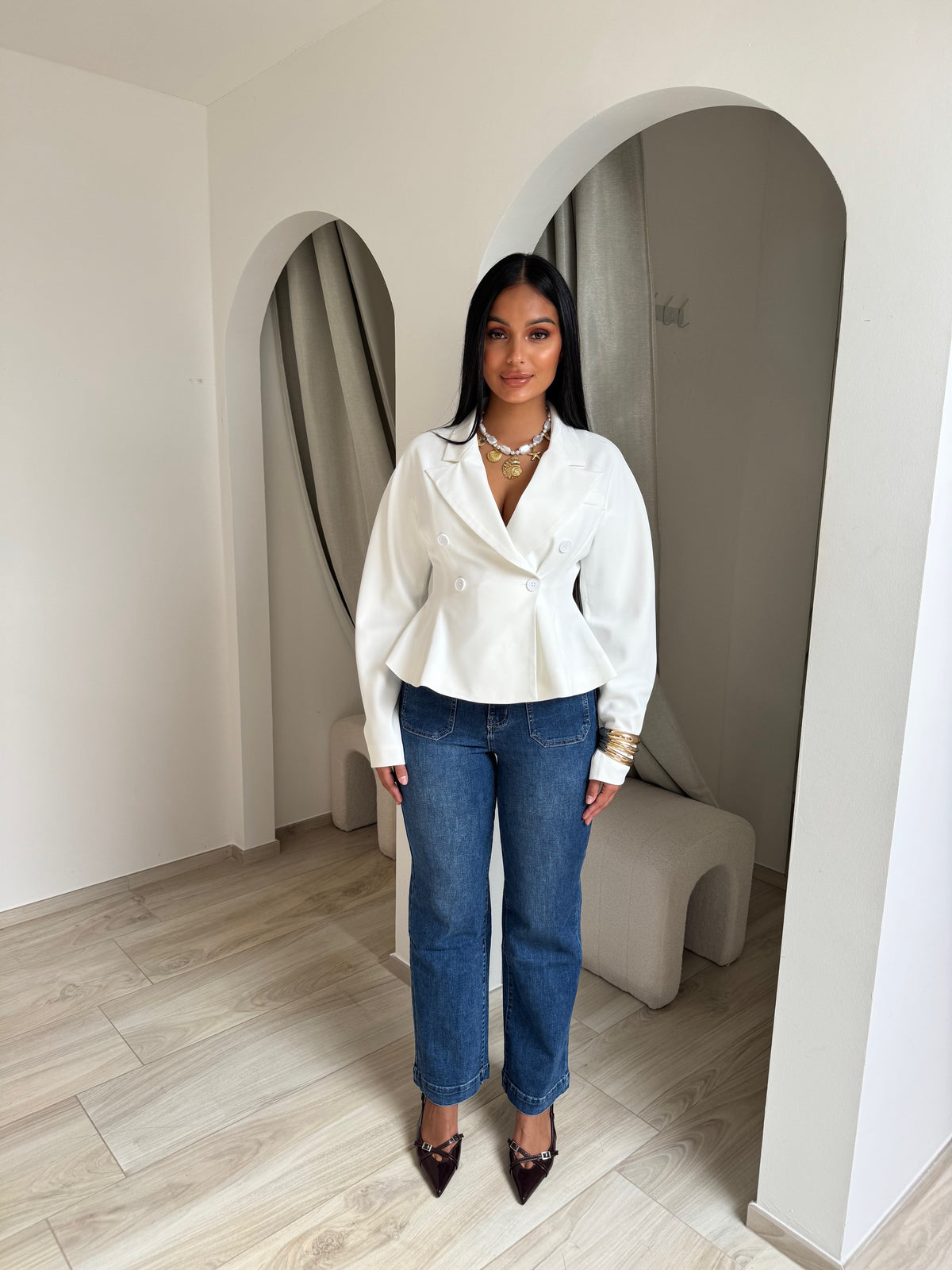 Blazer Aghata
