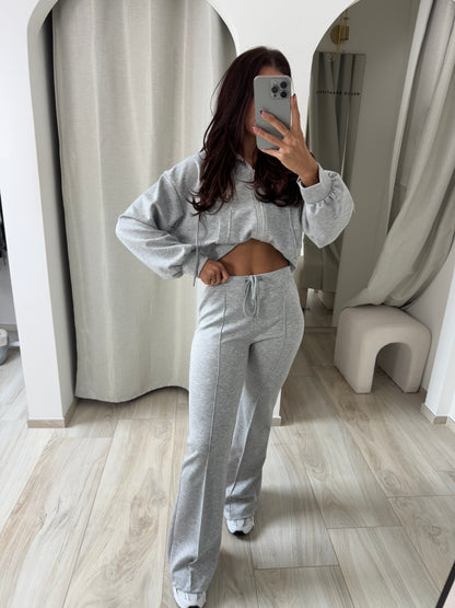 Ensemble dyla gris