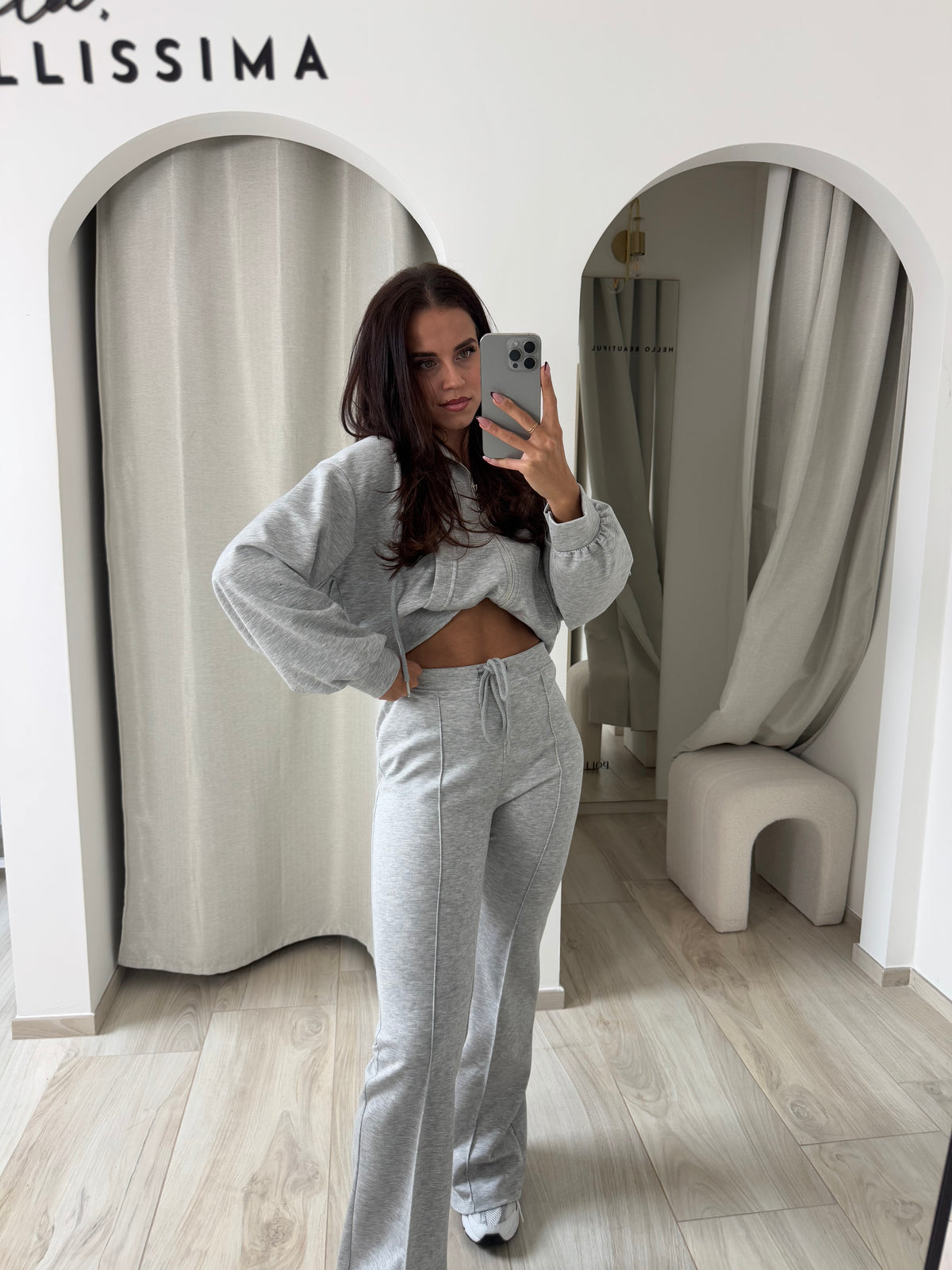 Ensemble dyla gris