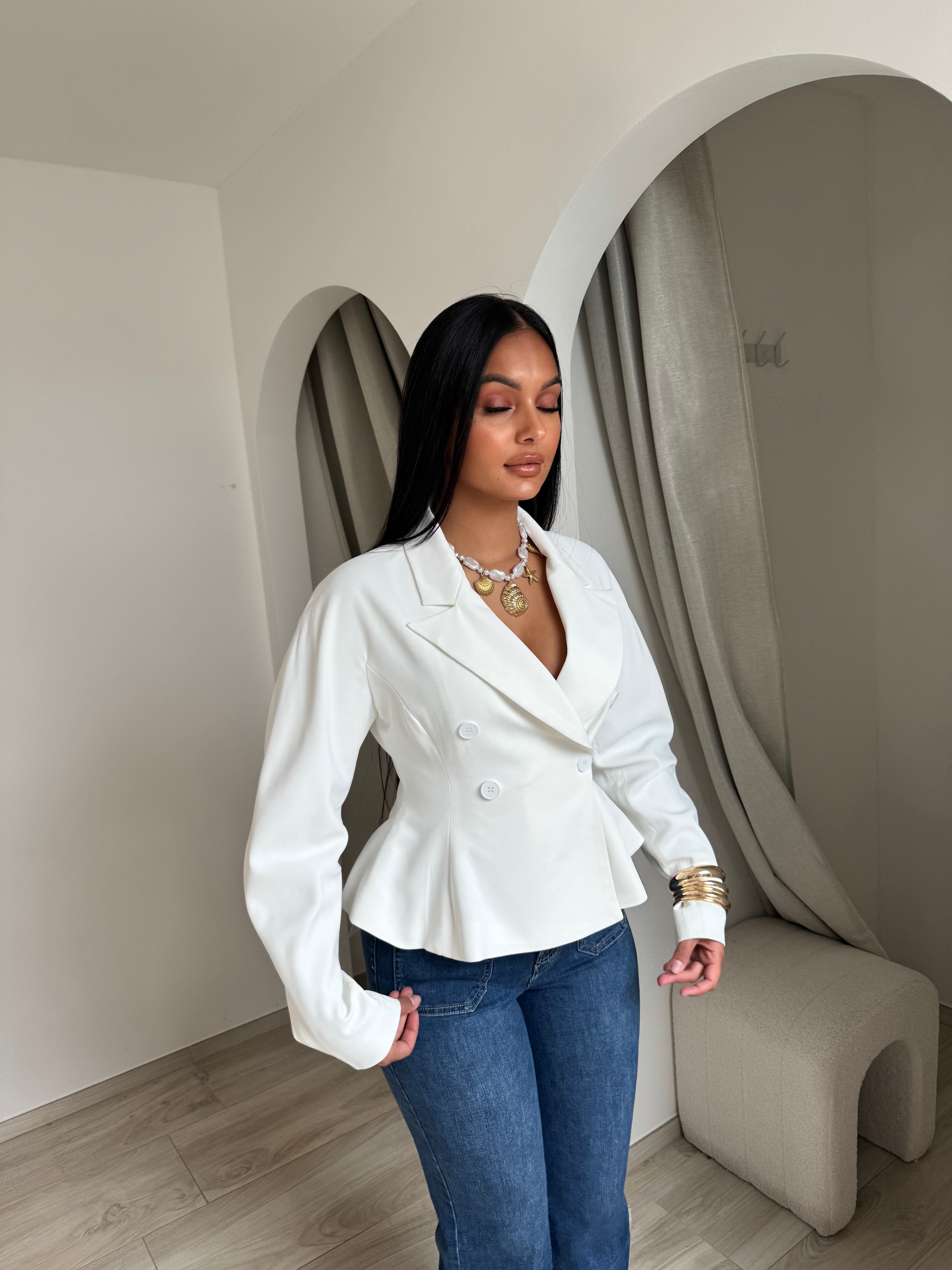 Blazer Aghata