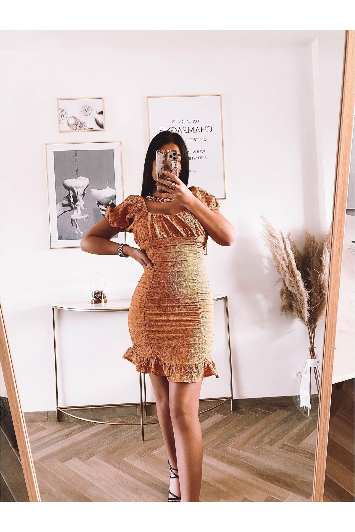 Terrakotta -Kleid