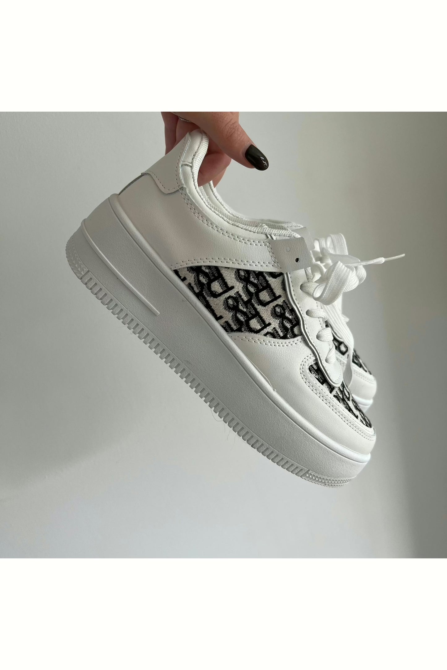 Sneakers LARISSA